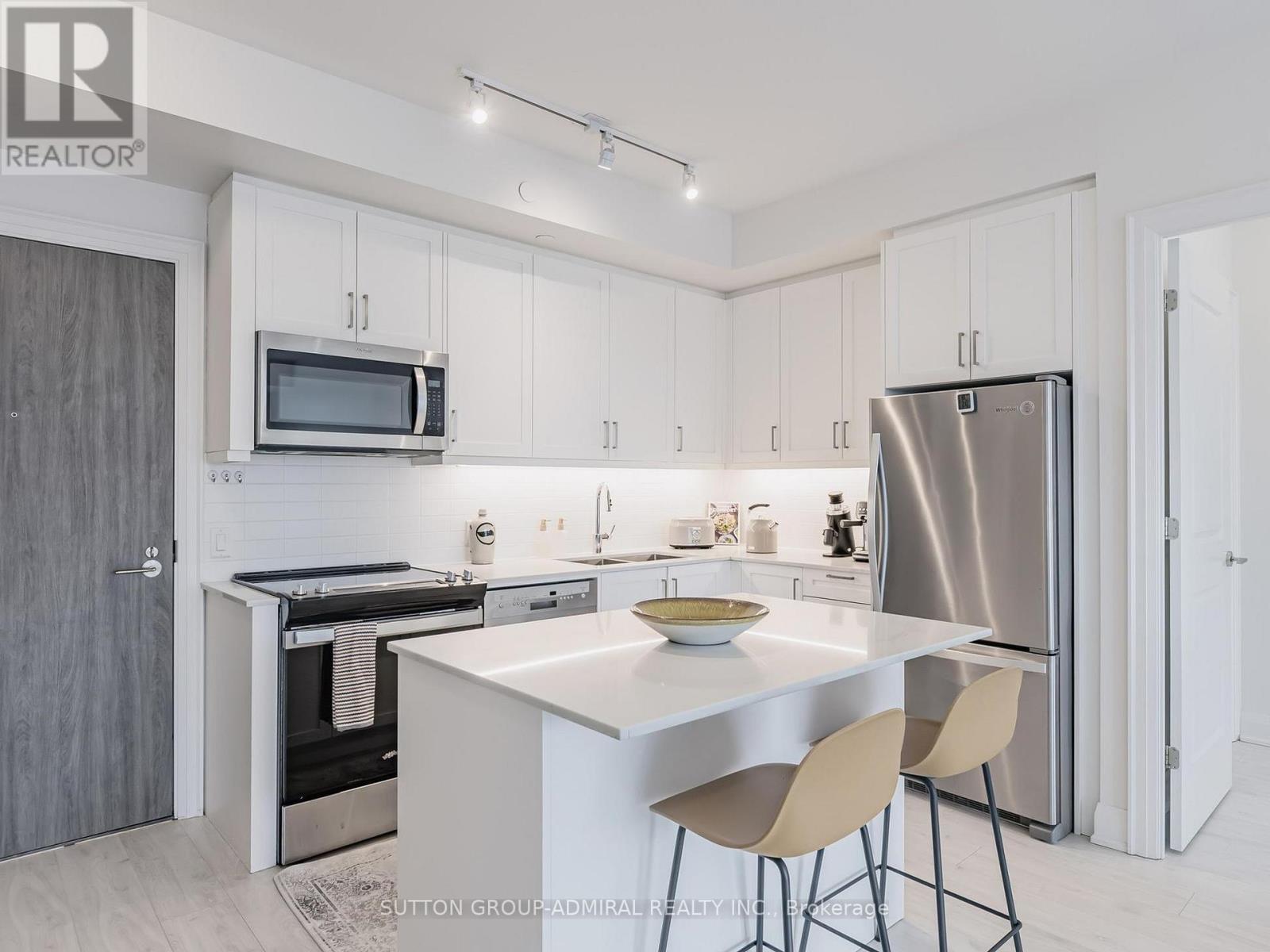 706 - 20 Gatineau Drive, Vaughan, Ontario  L4J 0L2 - Photo 10 - N12922526