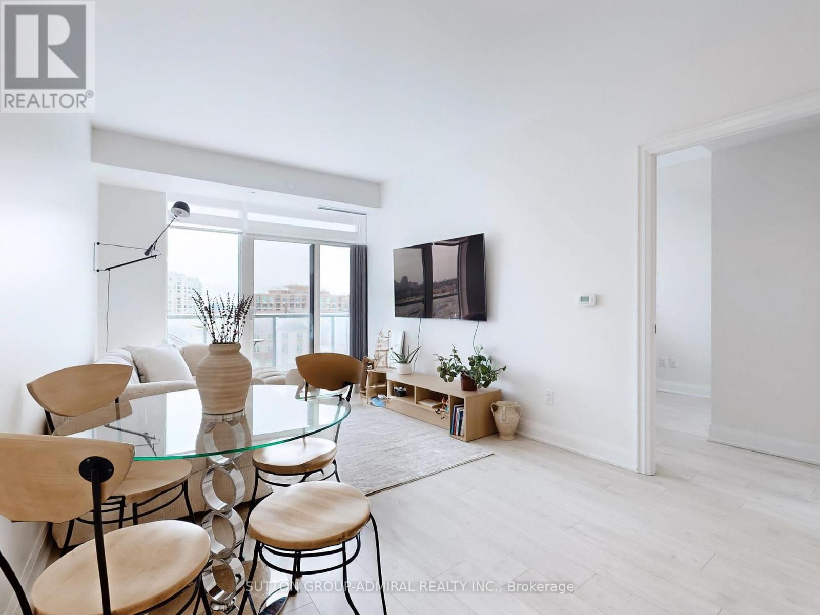 706 - 20 Gatineau Drive, Vaughan, Ontario  L4J 0L2 - Photo 8 - N12922526