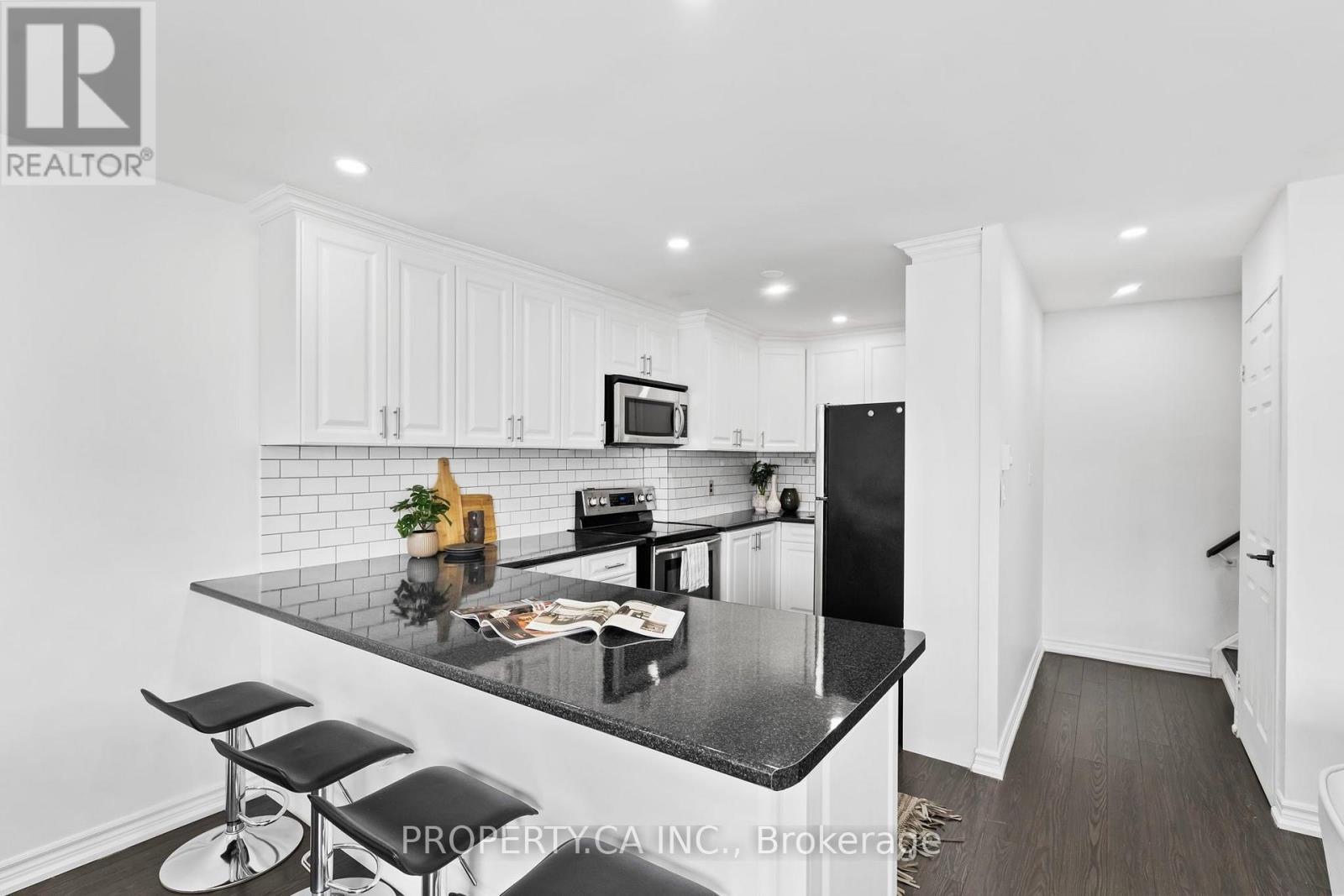 179 - 1055 Dundas Street E, Mississauga, Ontario  L4Y 3X6 - Photo 10 - W12921858