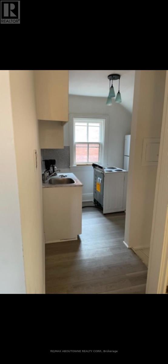 70 Wellington Street S, Hamilton, Ontario  L8N 2R1 - Photo 5 - X12790758