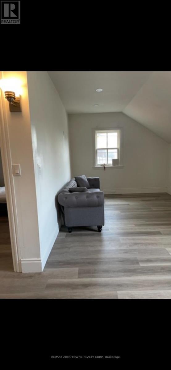 70 Wellington Street S, Hamilton, Ontario  L8N 2R1 - Photo 10 - X12790758