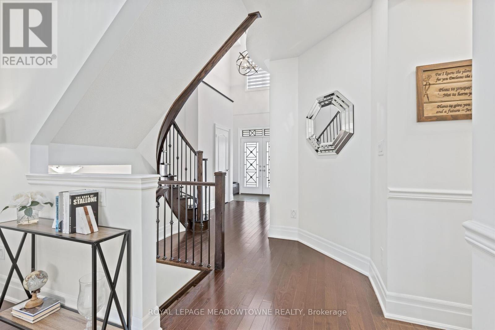 10 Silver Pond Drive, Halton Hills, Ontario  L7G 6L9 - Photo 10 - W12922512