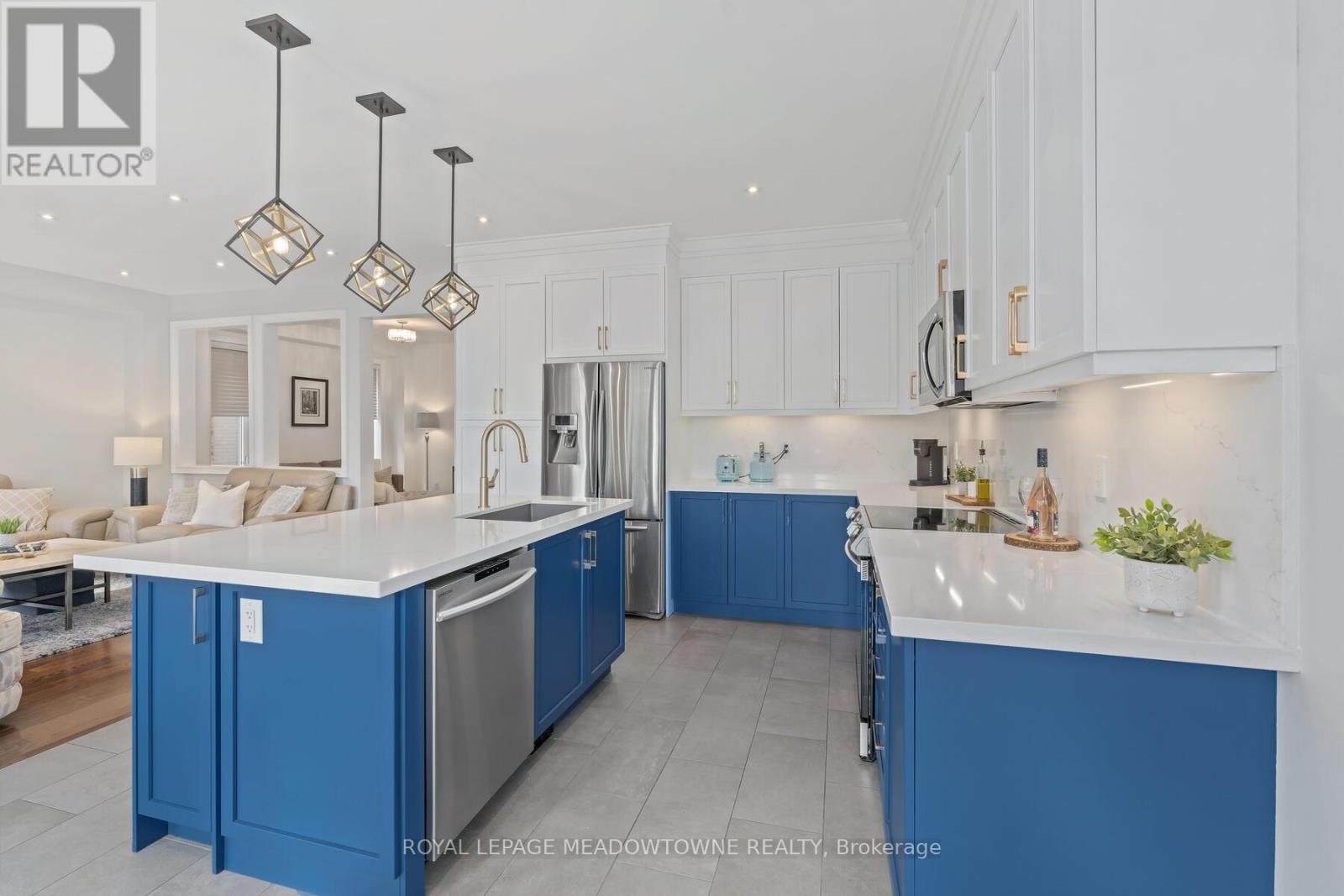 10 Silver Pond Drive, Halton Hills, Ontario  L7G 6L9 - Photo 16 - W12922512