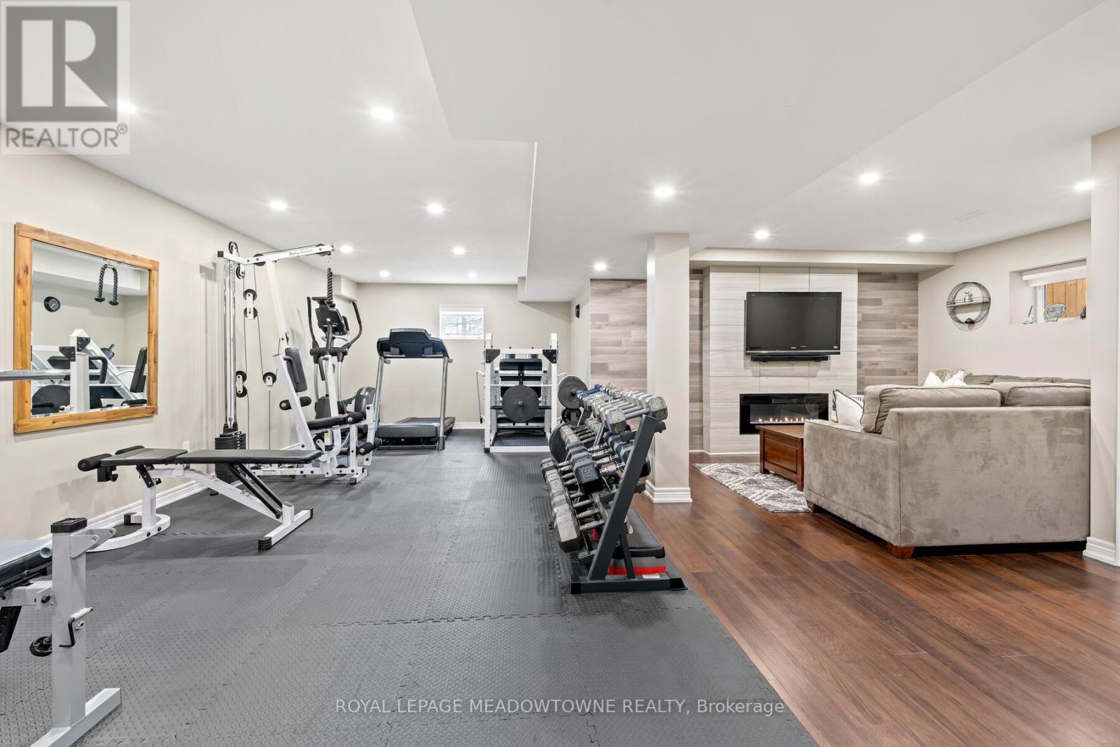 10 Silver Pond Drive, Halton Hills, Ontario  L7G 6L9 - Photo 34 - W12922512