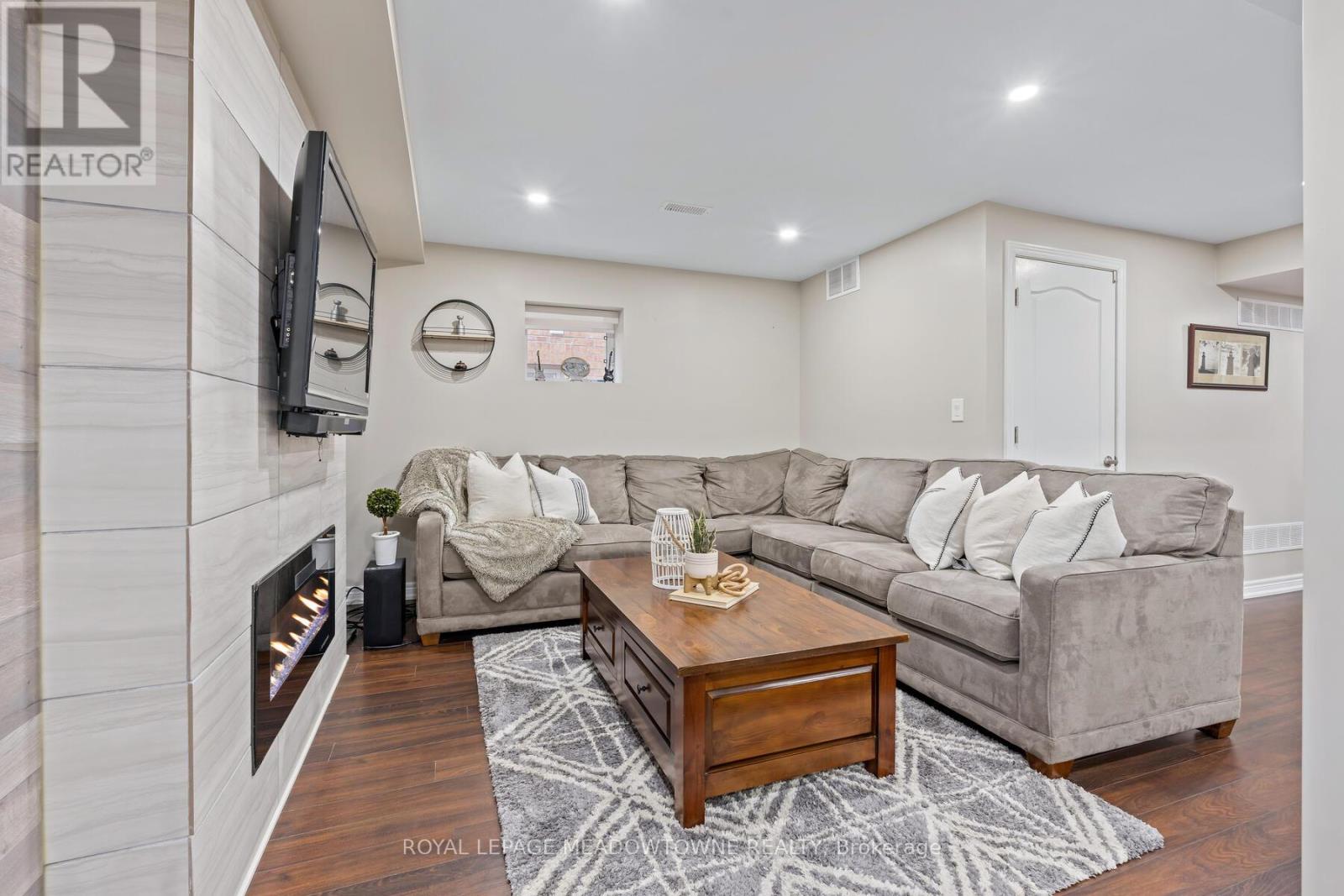 10 Silver Pond Drive, Halton Hills, Ontario  L7G 6L9 - Photo 36 - W12922512