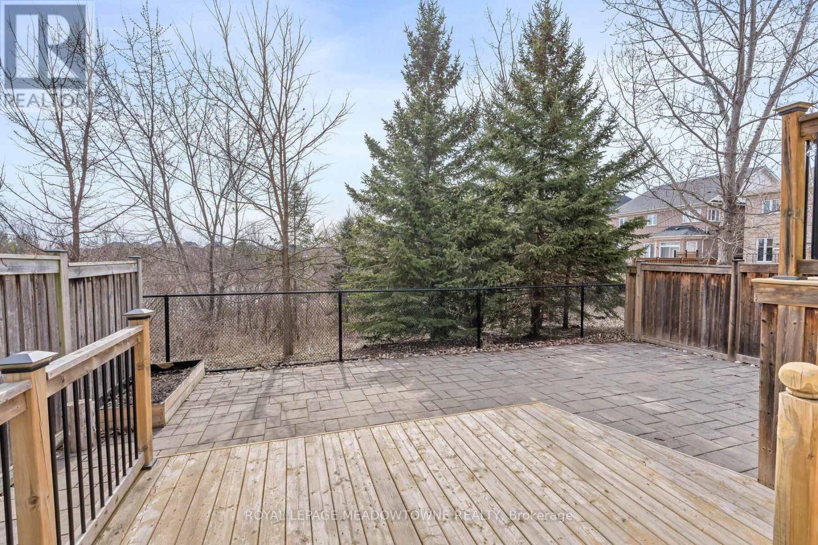 10 Silver Pond Drive, Halton Hills, Ontario  L7G 6L9 - Photo 47 - W12922512