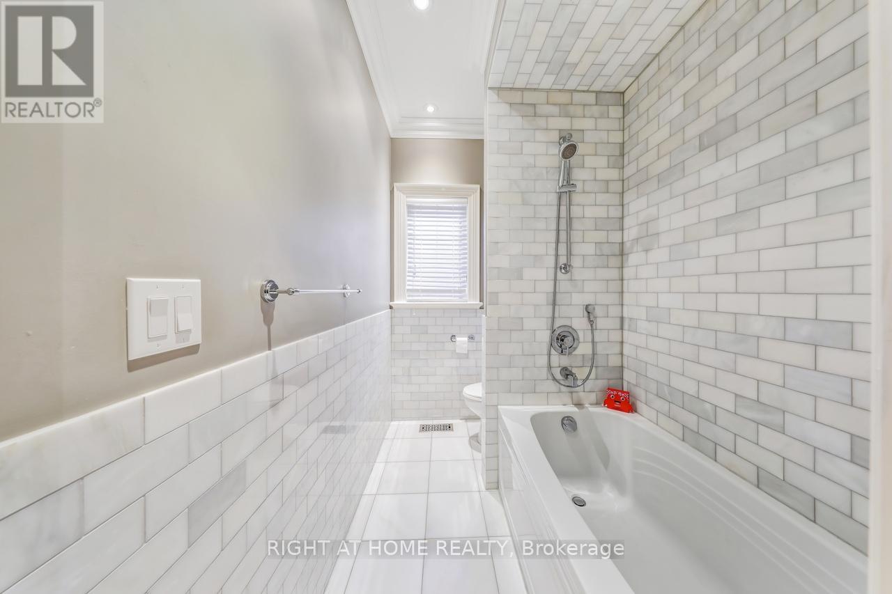 3 Westrose Avenue, Toronto, Ontario  M8X 1Z9 - Photo 16 - W12922518