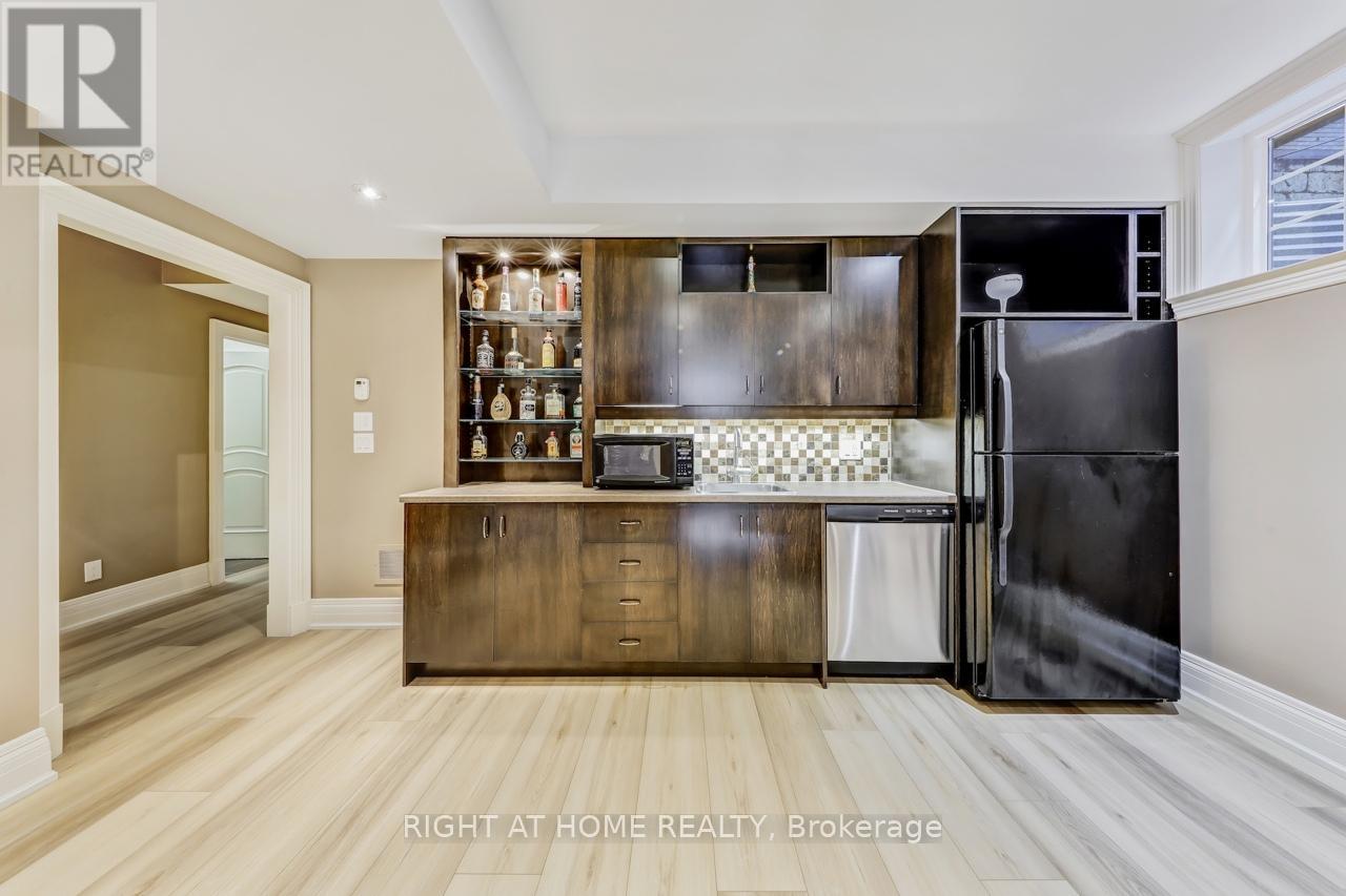 3 Westrose Avenue, Toronto, Ontario  M8X 1Z9 - Photo 25 - W12922518