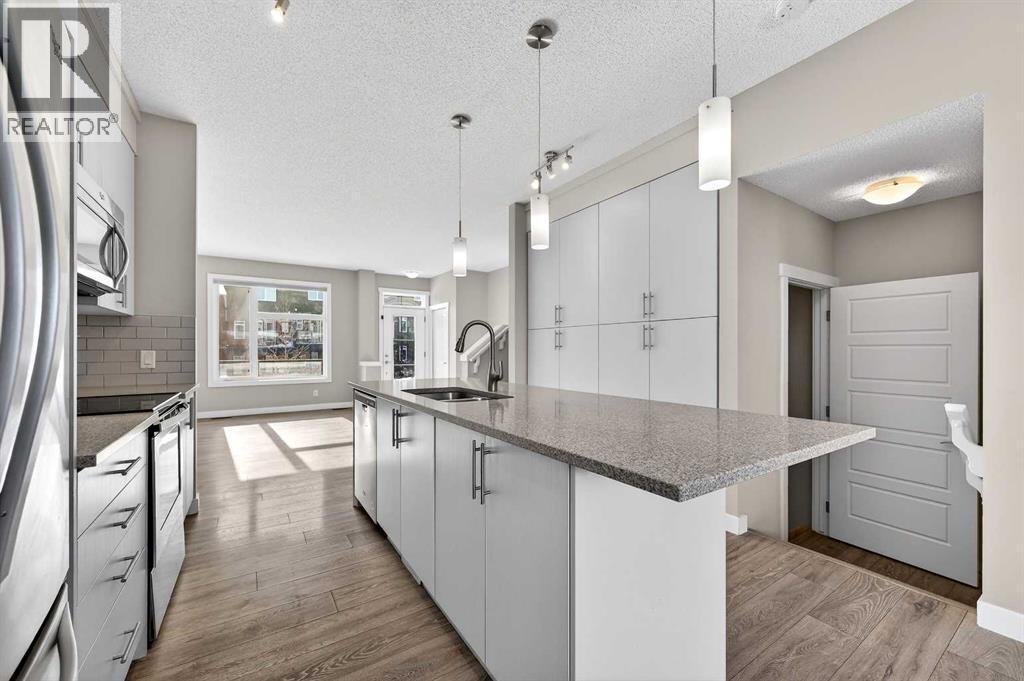 30 Sage Bluff Gate Nw, Calgary, Alberta  T3R 0Y9 - Photo 12 - A2286353