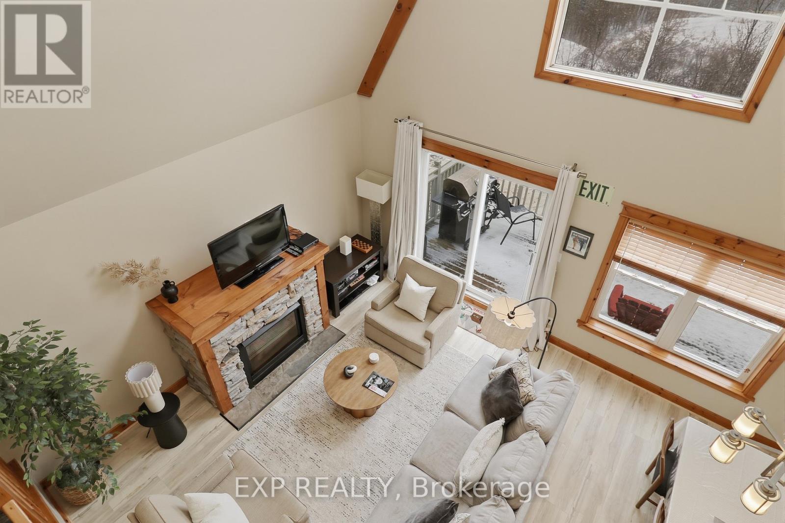 222 - 170 Snowbridge Way, Blue Mountains, Ontario  L9Y 0V1 - Photo 13 - X12922548