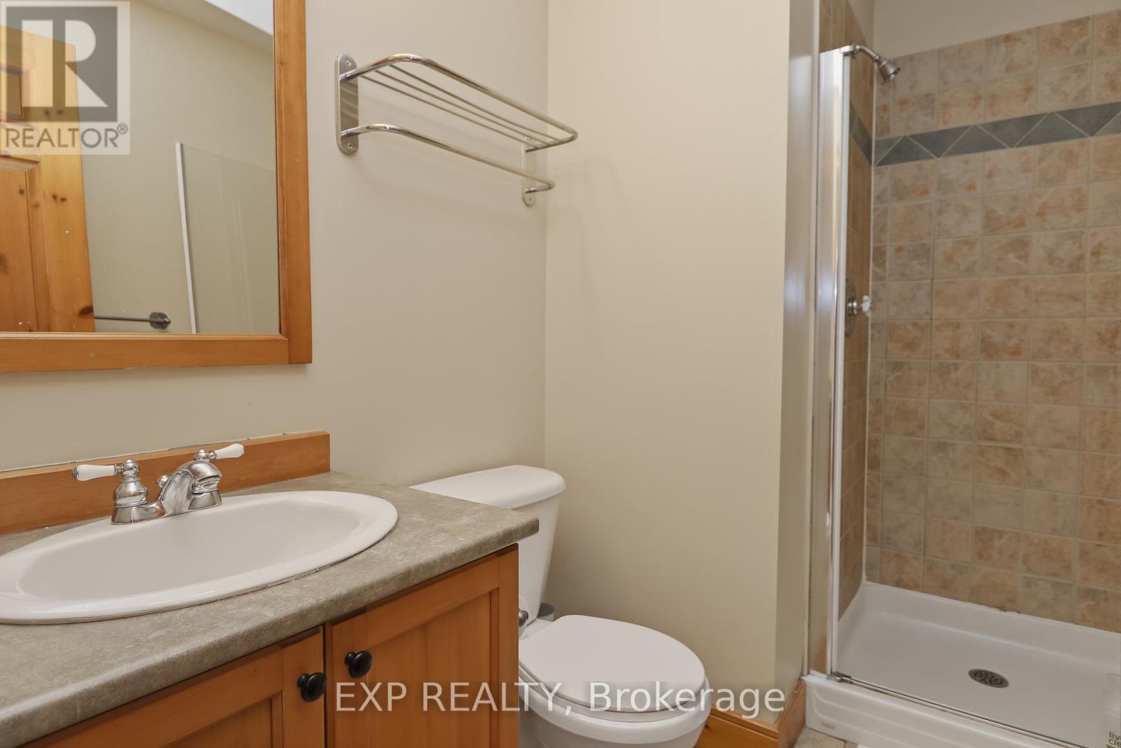 222 - 170 Snowbridge Way, Blue Mountains, Ontario  L9Y 0V1 - Photo 17 - X12922548