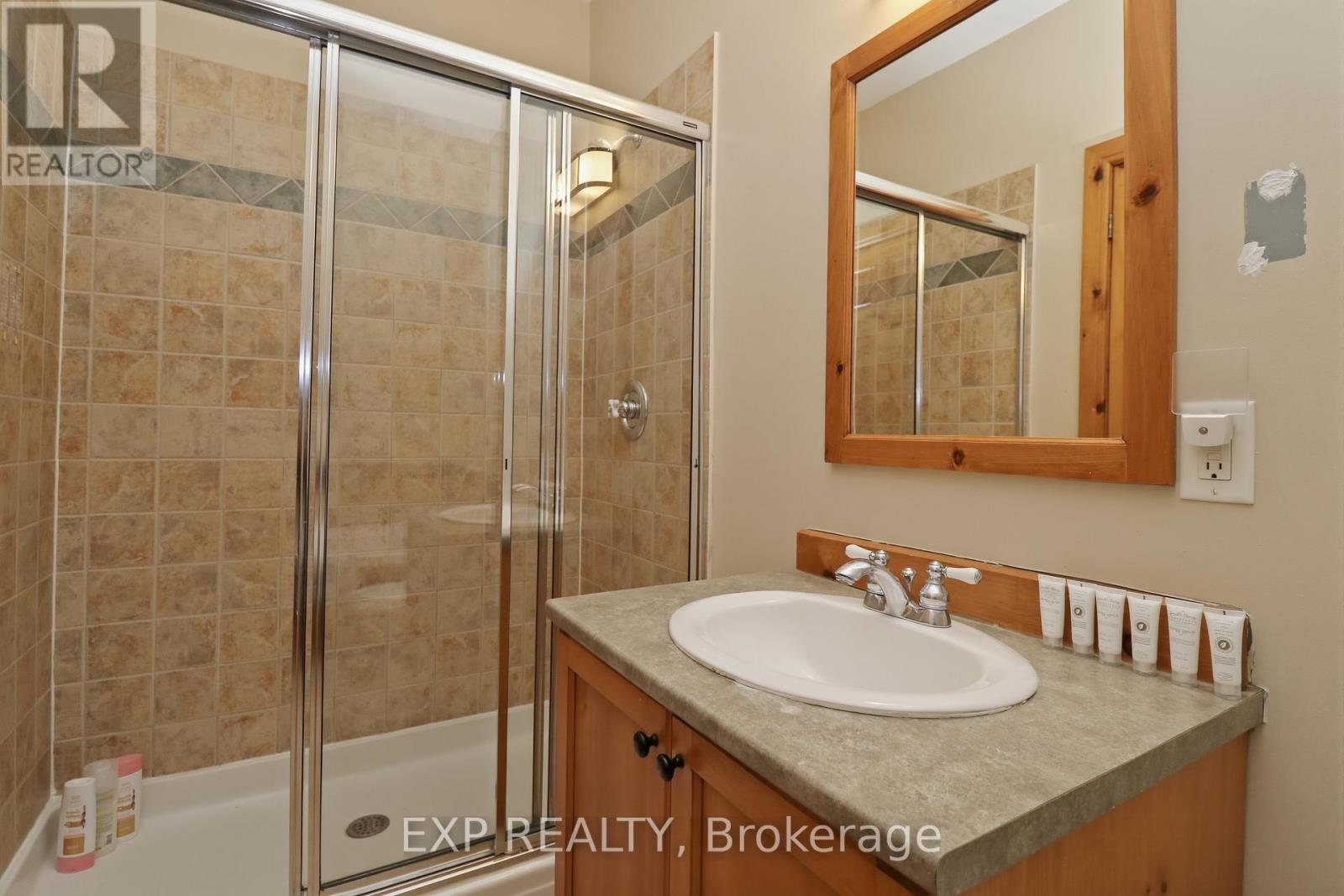 222 - 170 Snowbridge Way, Blue Mountains, Ontario  L9Y 0V1 - Photo 27 - X12922548