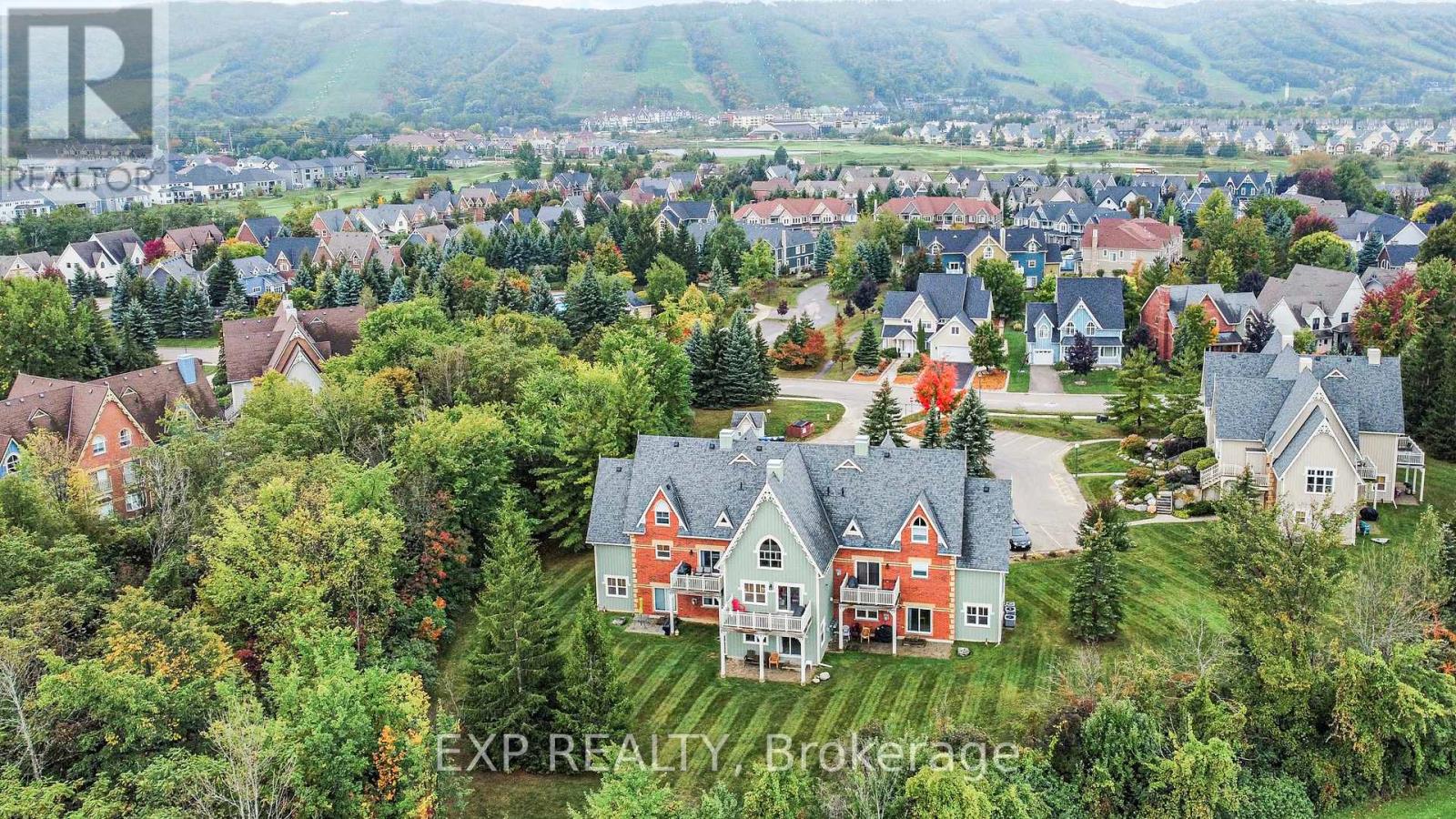 222 - 170 Snowbridge Way, Blue Mountains, Ontario  L9Y 0V1 - Photo 7 - X12922548