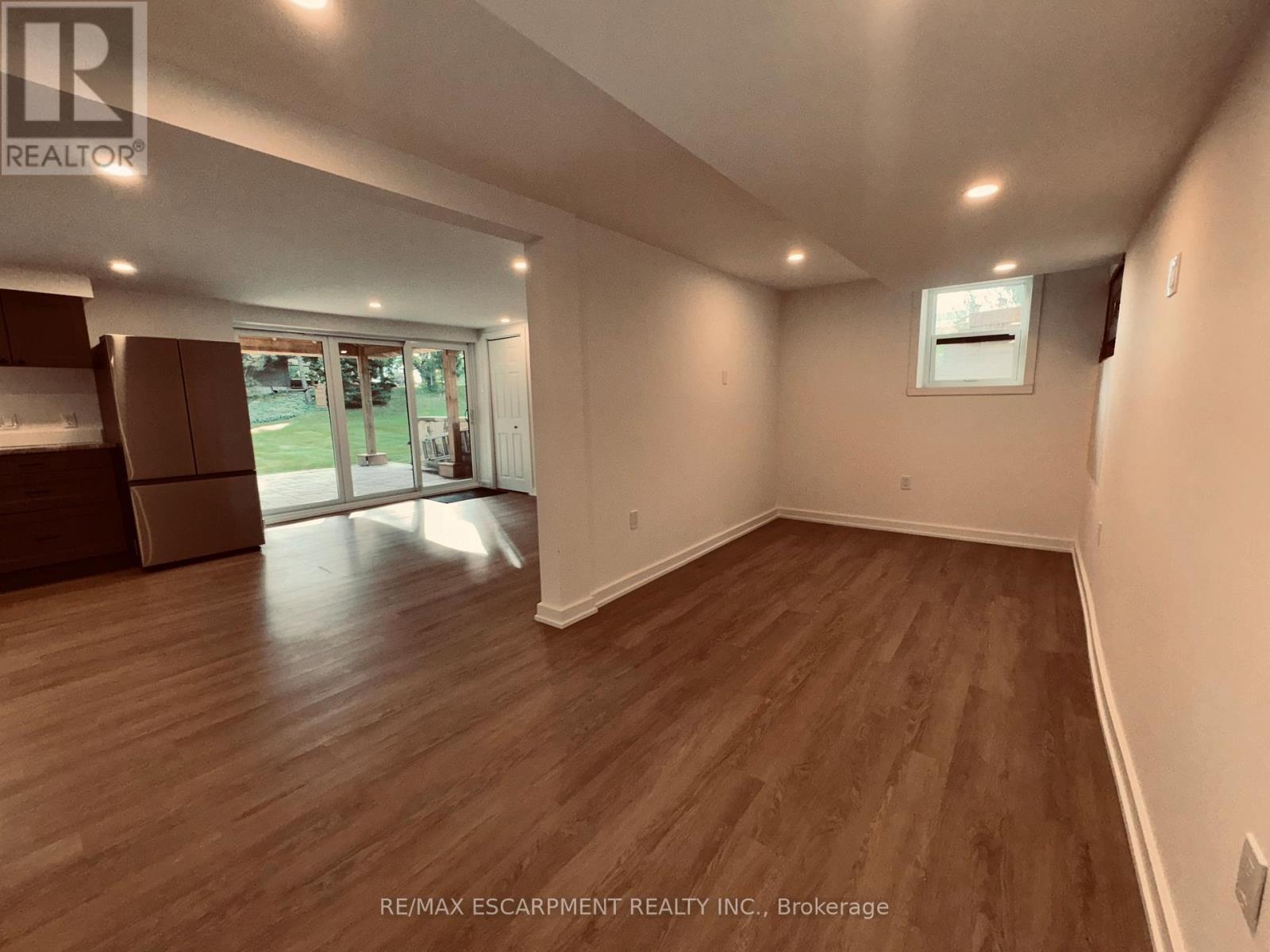 Basement - 7 Bayview Avenue, Hamilton, Ontario  L9H 7G4 - Photo 14 - X12922564