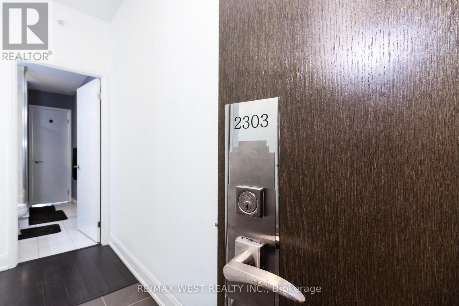 2303 - 2910 Highway 7 Road, Vaughan, Ontario  L4K 0H8 - Photo 7 - N12921572