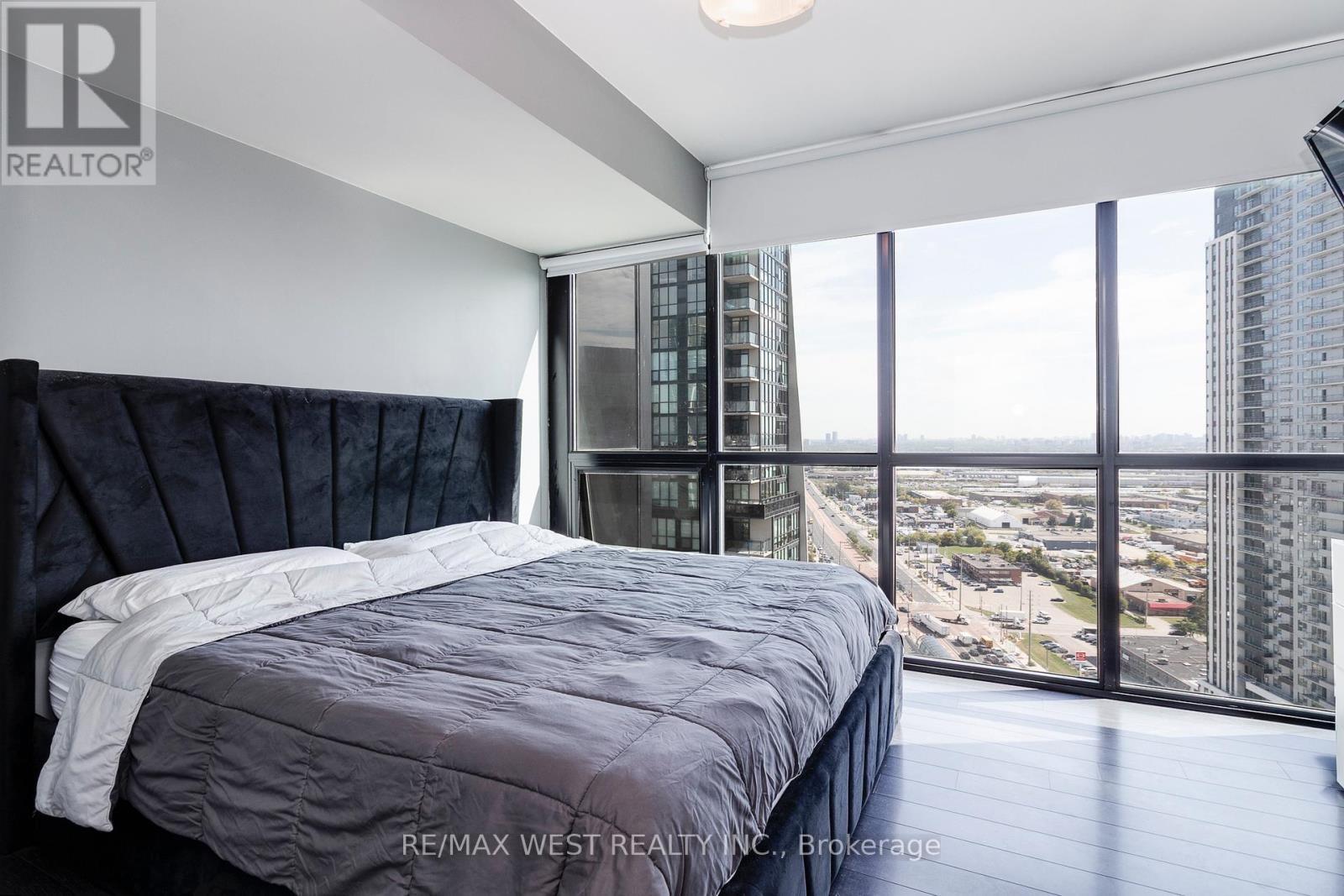 2303 - 2910 Highway 7 Road, Vaughan, Ontario  L4K 0H8 - Photo 16 - N12921572