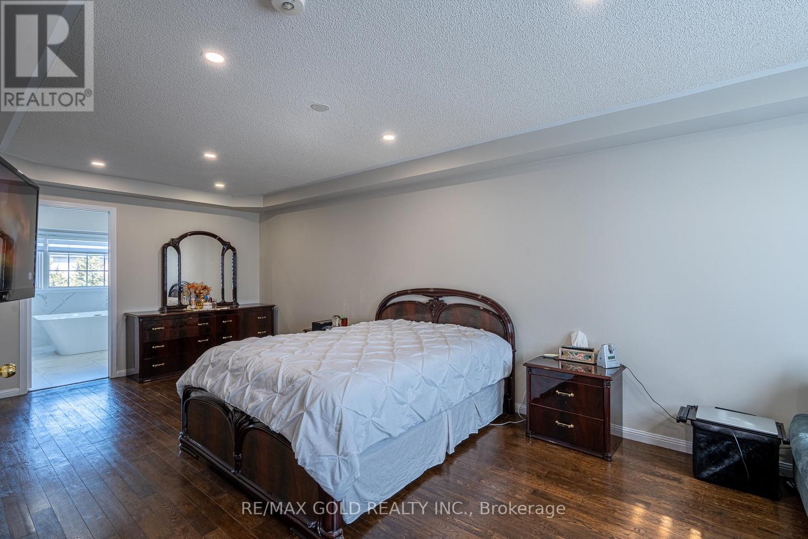 87 Sprucelands Avenue, Brampton, Ontario  L6R 1N3 - Photo 19 - W12917770