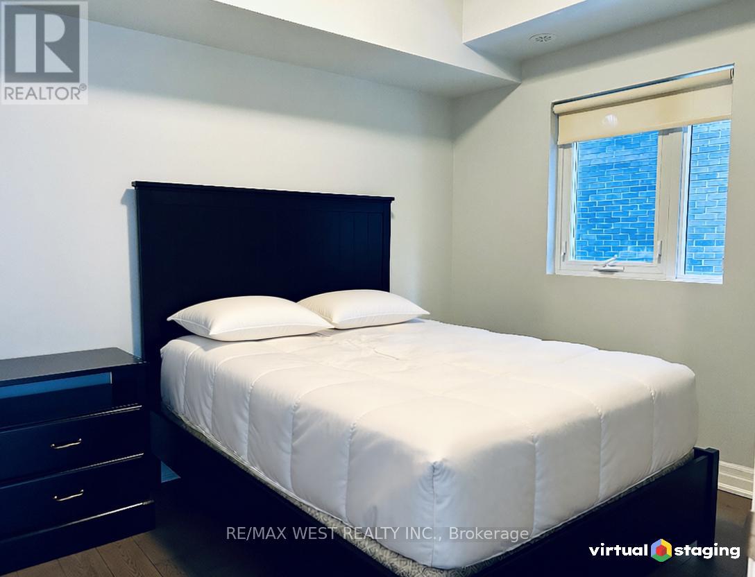 102 - 5 Sousa Mendes Street, Toronto, Ontario  M6P 0A8 - Photo 16 - W12920262