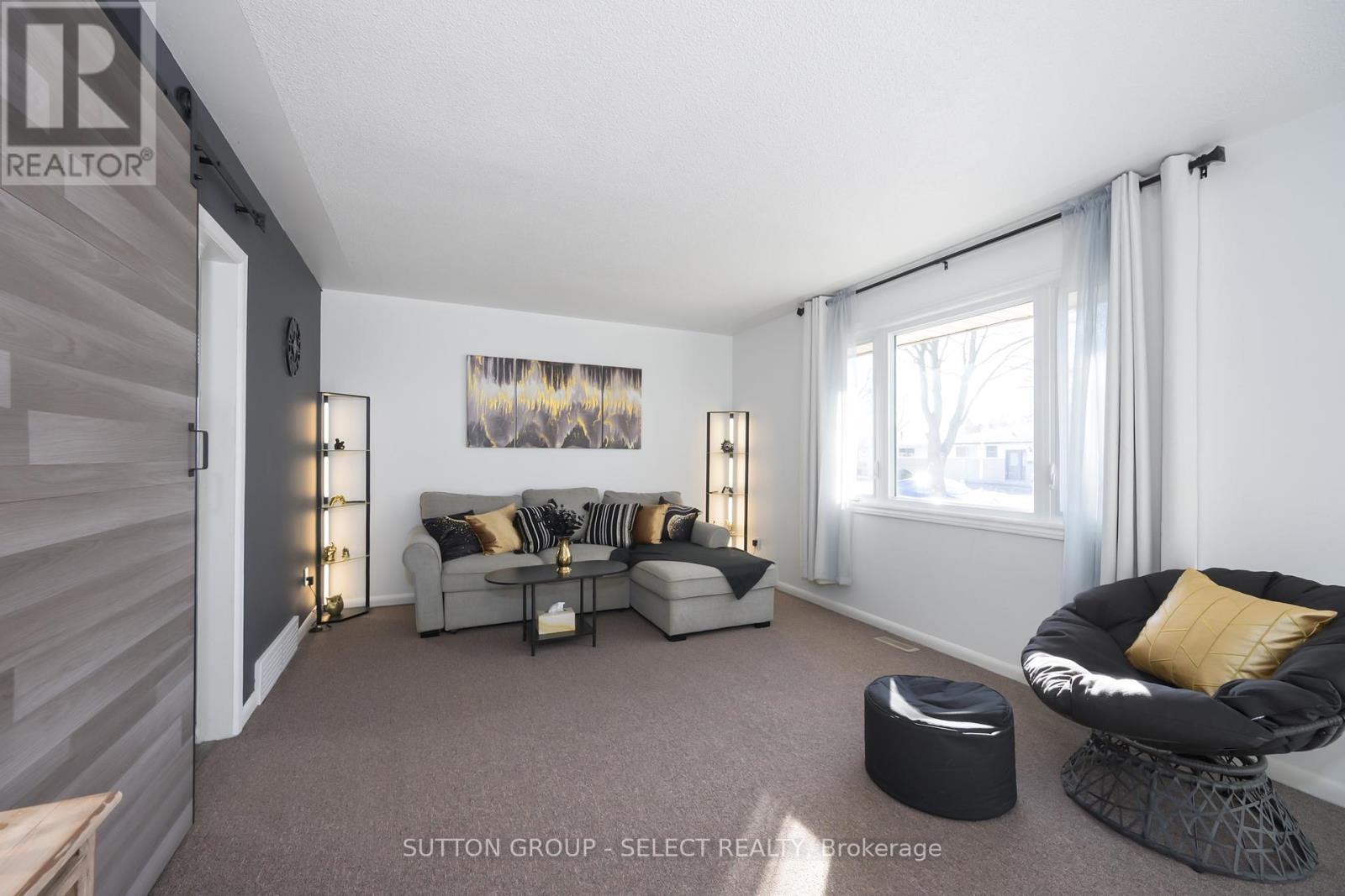 47 Aponi Crescent, London East, Ontario  N5V 2V3 - Photo 3 - X12865330