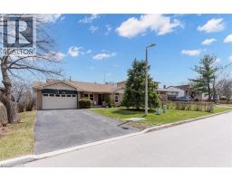 1252 LAKEVIEW Drive, Oakville, Ontario