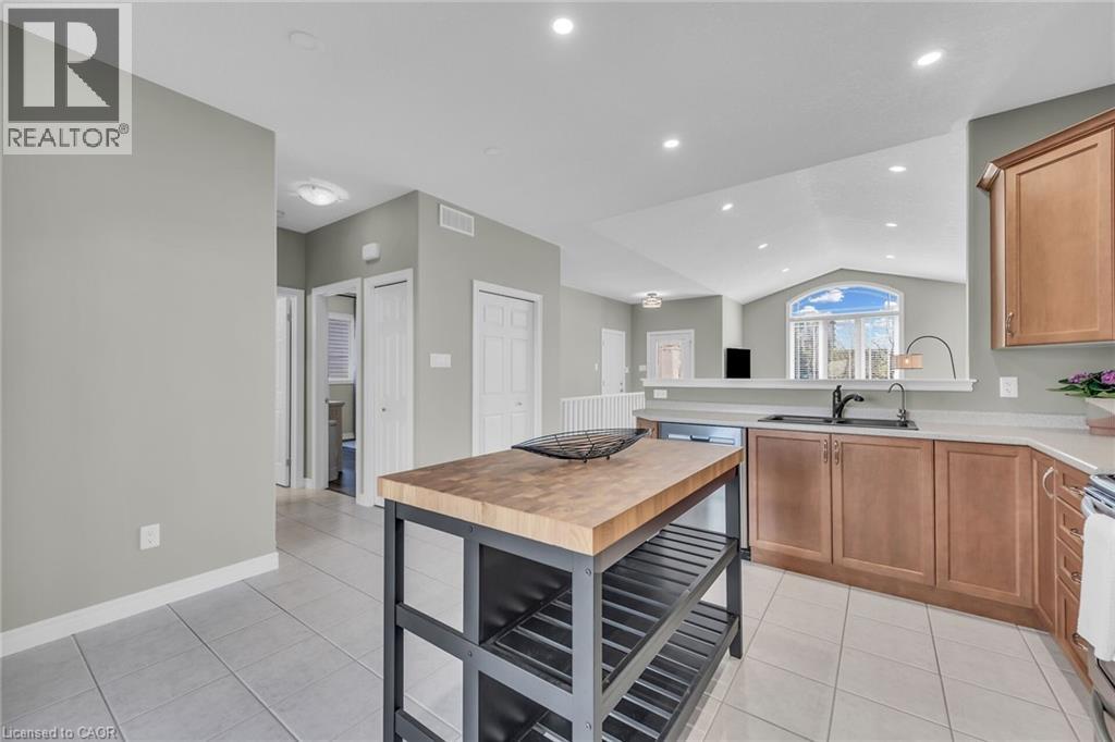 20 Schertzberg Lane, Brantford, Ontario  N3T 0B3 - Photo 11 - 40802336