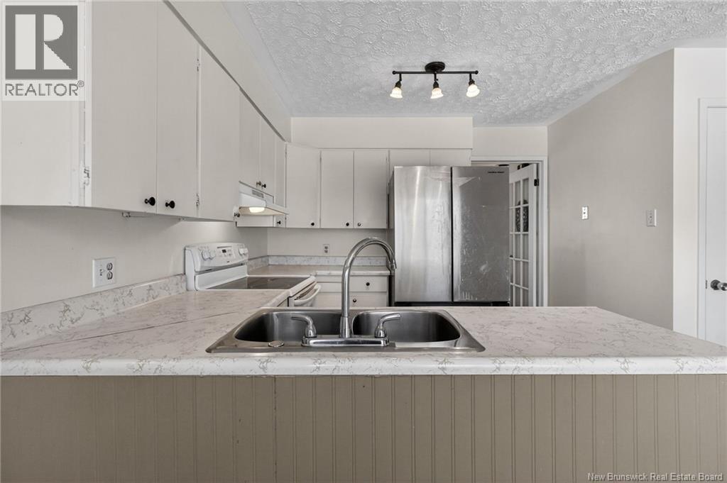 66 Parkwood Drive, Moncton, New Brunswick  E1E 3X6 - Photo 4 - NB135636