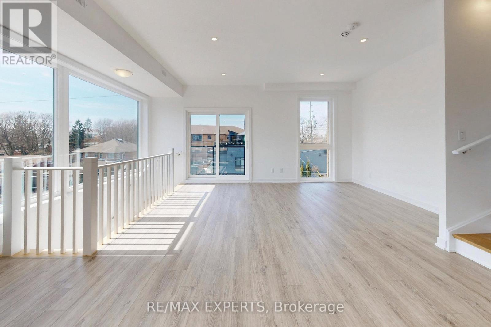 1 - 35 Birchcliff Avenue, Toronto, Ontario  M1N 3C5 - Photo 7 - E12918404