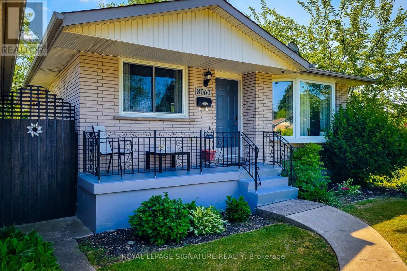 8060 Beaverdams Road, Niagara Falls, Ontario  L2H 1R8 - Photo 3 - X12921946