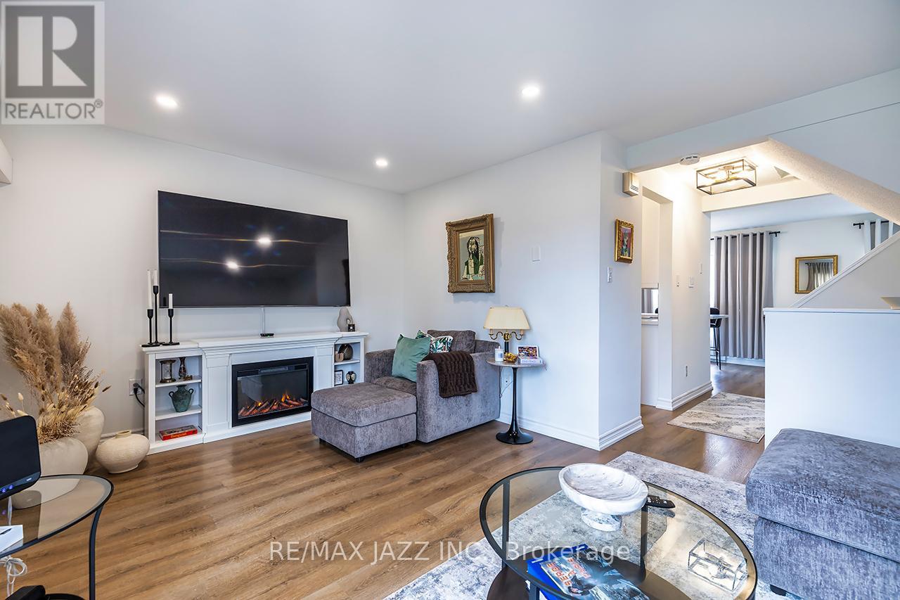 77 - 77 Park Lane Circle, Clarington, Ontario  L1C 3V9 - Photo 15 - E12922568