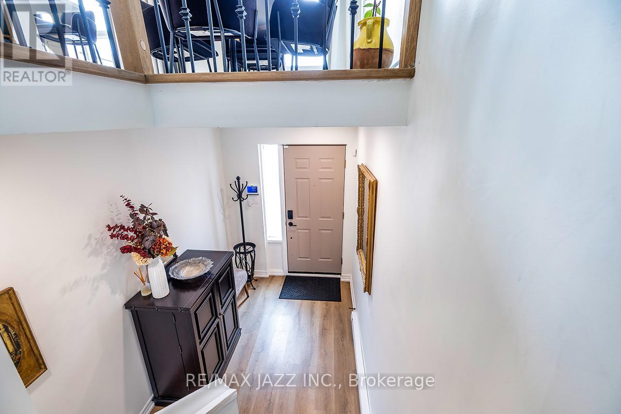 77 - 77 Park Lane Circle, Clarington, Ontario  L1C 3V9 - Photo 5 - E12922568