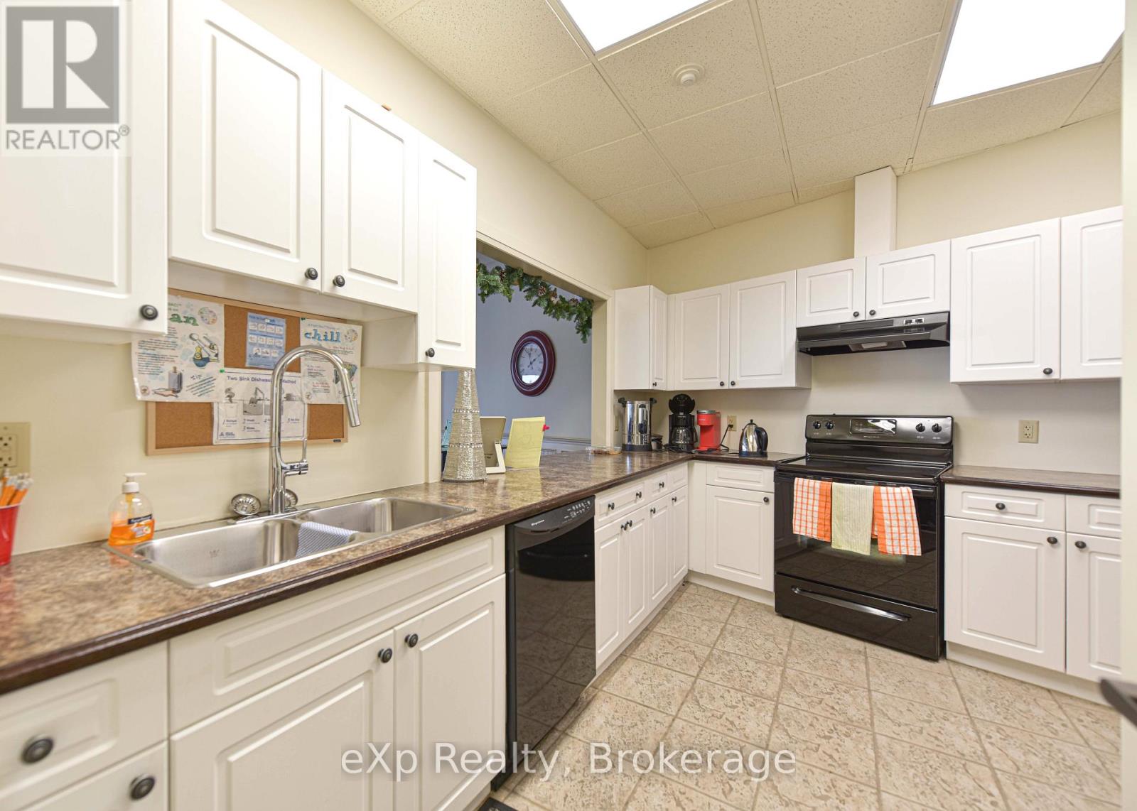 B/311 - 10 Kimberley Avenue, Bracebridge (Macaulay), Ontario  P1L 0A6 - Photo 22 - X12922594