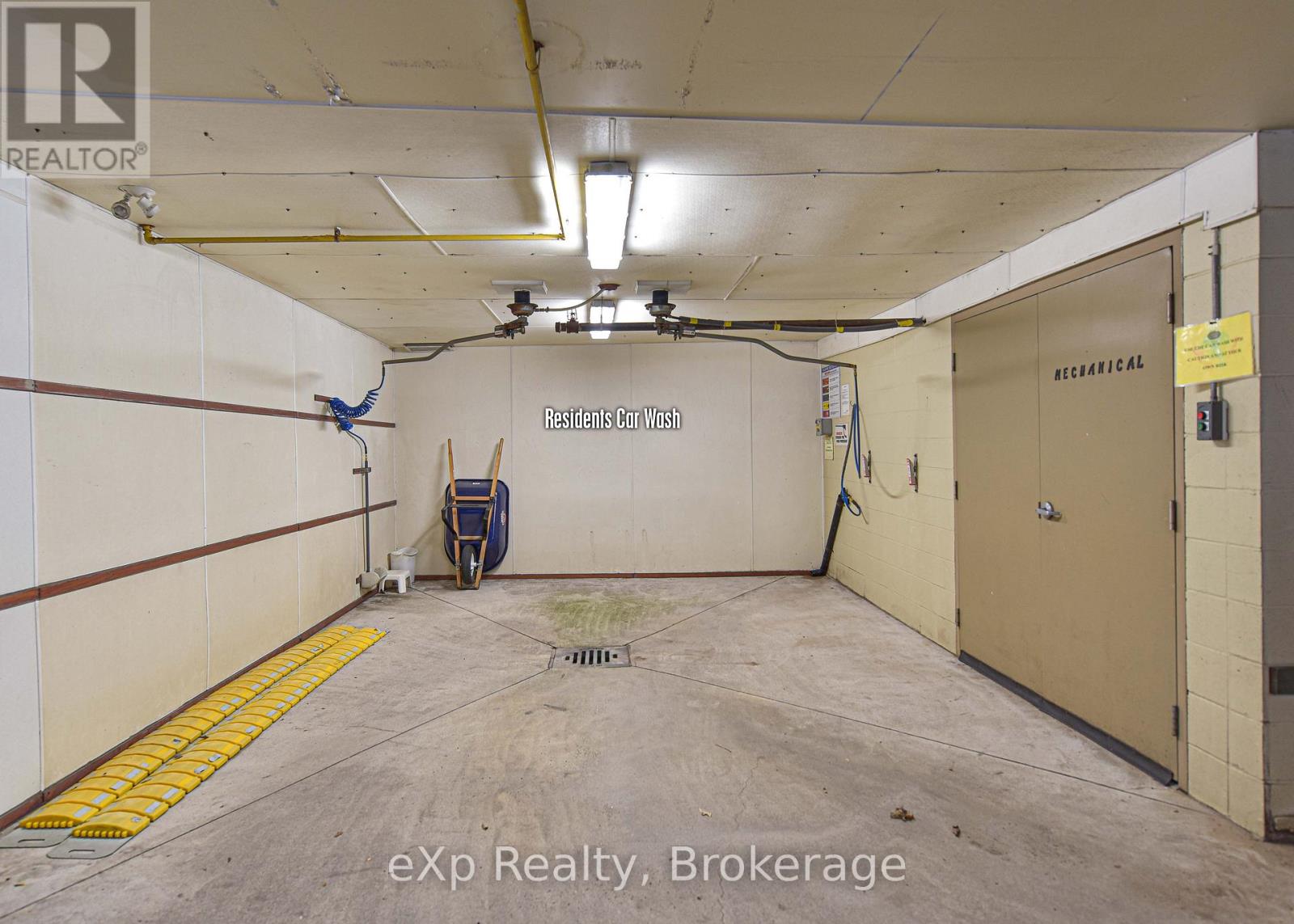 B/311 - 10 Kimberley Avenue, Bracebridge (Macaulay), Ontario  P1L 0A6 - Photo 28 - X12922594