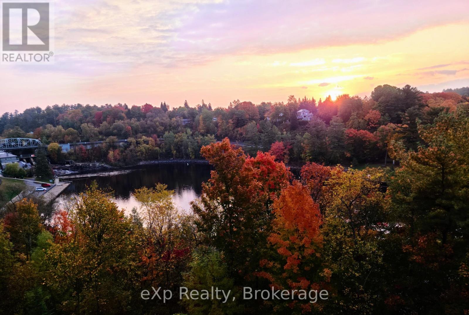 B/311 - 10 Kimberley Avenue, Bracebridge (Macaulay), Ontario  P1L 0A6 - Photo 4 - X12922594
