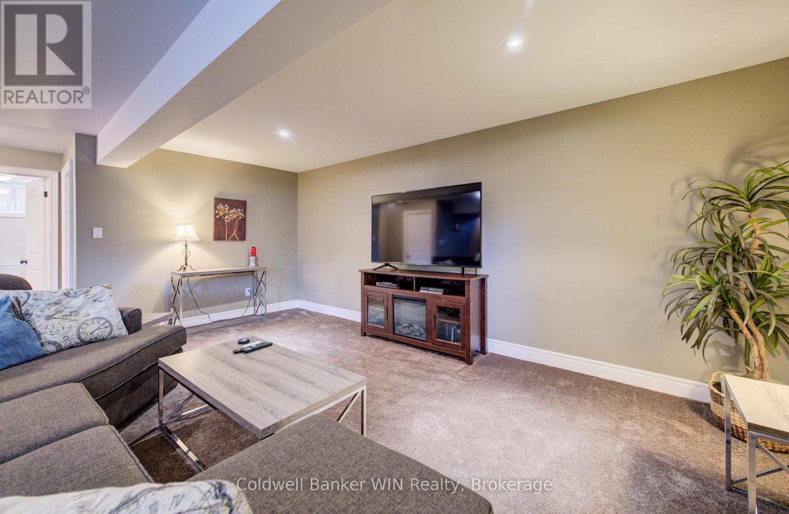 108 Ruby's Crescent, Wellington North (Mount Forest), Ontario  N0G 2L2 - Photo 21 - X12922674