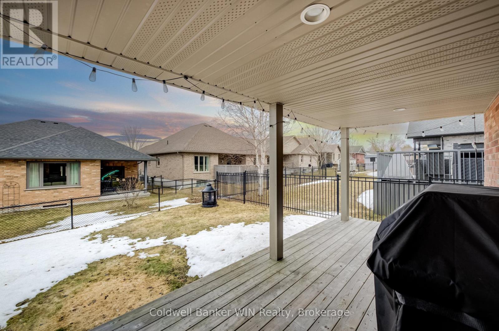 108 Ruby's Crescent, Wellington North (Mount Forest), Ontario  N0G 2L2 - Photo 31 - X12922674