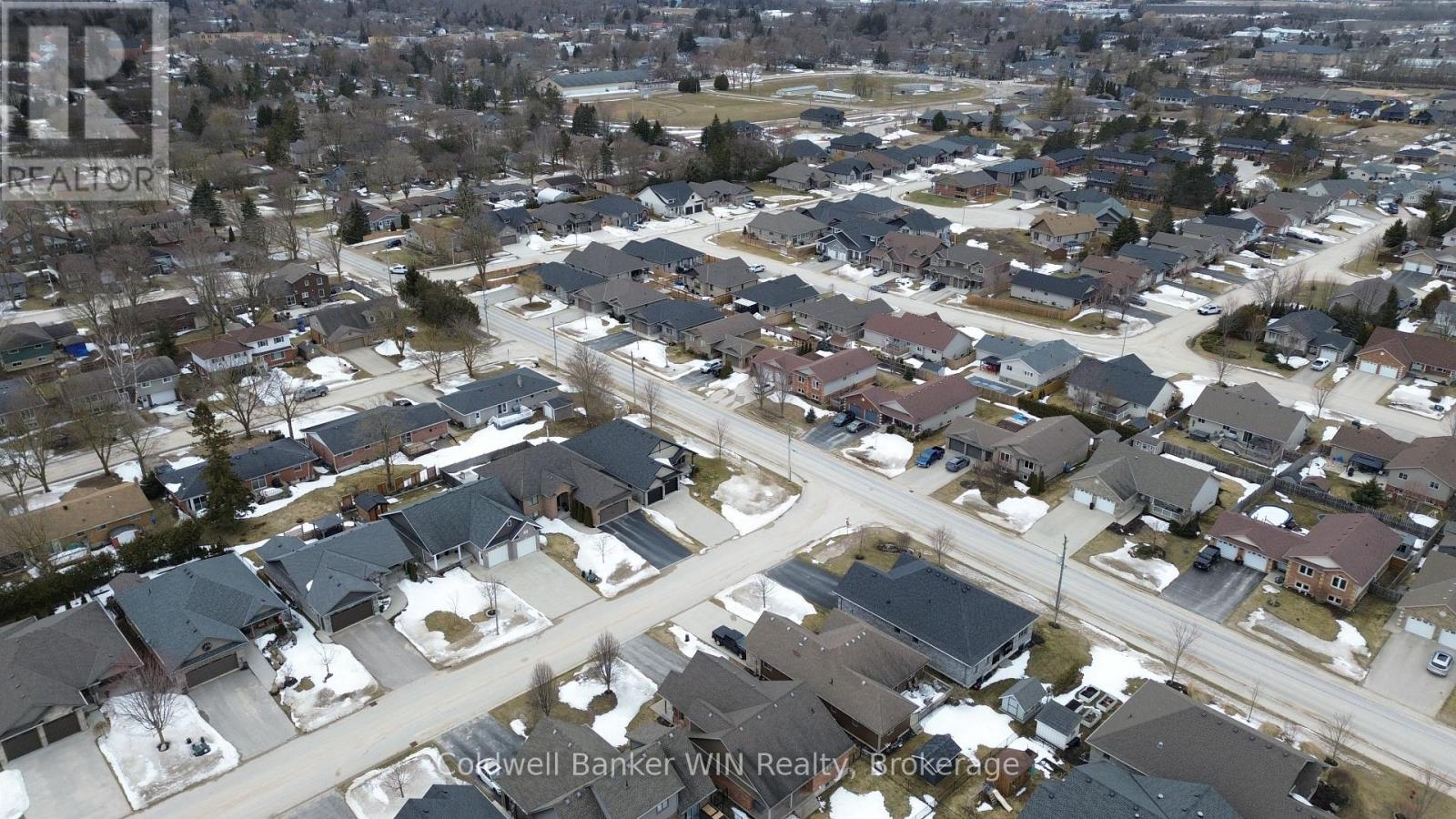 108 Ruby's Crescent, Wellington North (Mount Forest), Ontario  N0G 2L2 - Photo 37 - X12922674