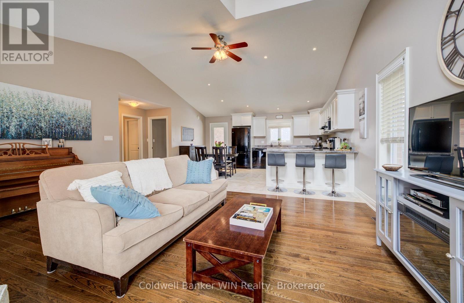 108 Ruby's Crescent, Wellington North (Mount Forest), Ontario  N0G 2L2 - Photo 8 - X12922674