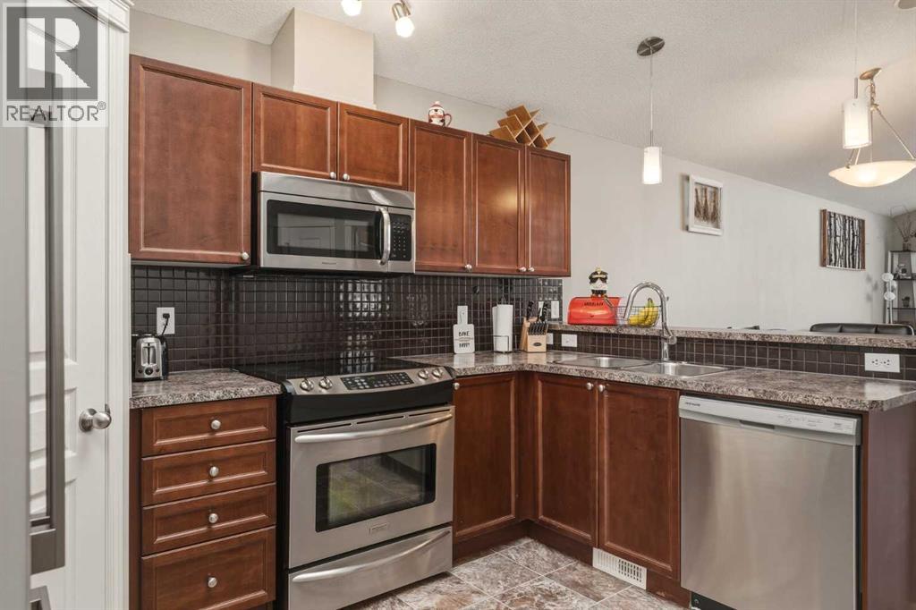 200 New Brighton Green Se, Calgary, Alberta  T2Z 0J8 - Photo 5 - A2293849