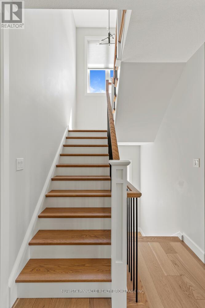 2138 Wallingford Avenue, London North (North R), Ontario  N6G 0E6 - Photo 13 - X12922628