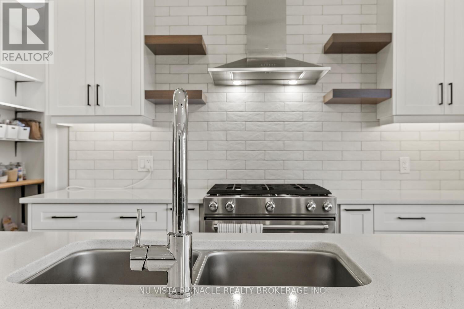 2138 Wallingford Avenue, London North (North R), Ontario  N6G 0E6 - Photo 26 - X12922628