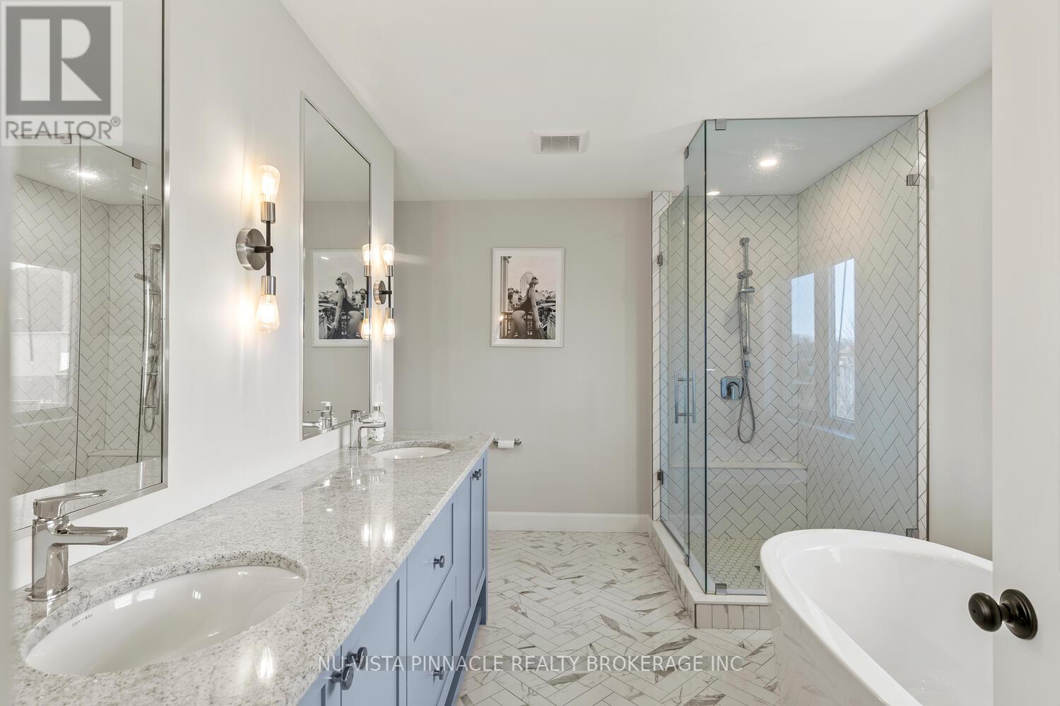 2138 Wallingford Avenue, London North (North R), Ontario  N6G 0E6 - Photo 38 - X12922628