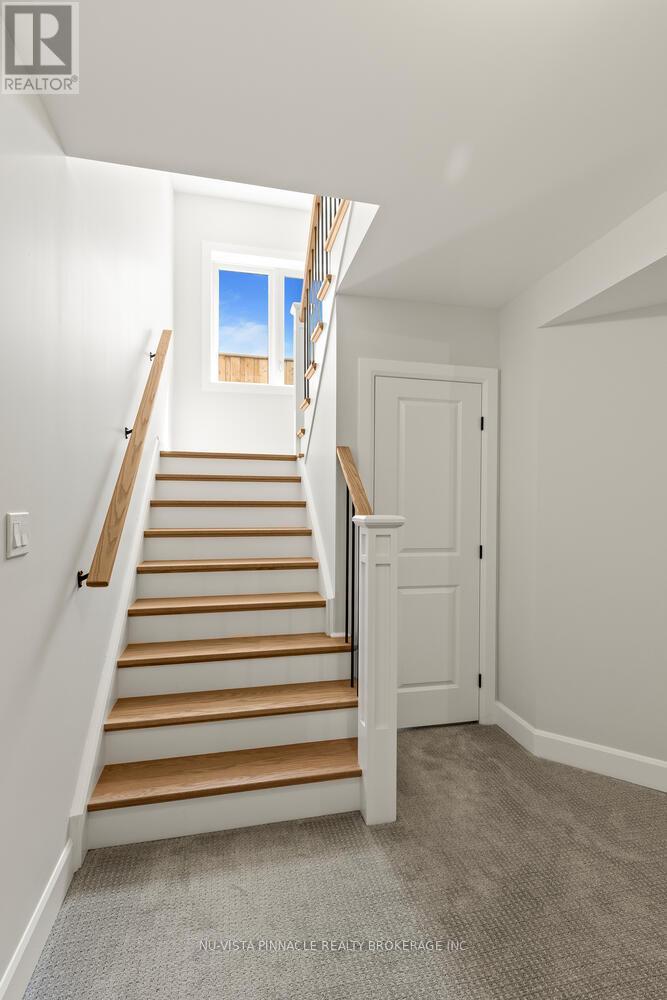 2138 Wallingford Avenue, London North (North R), Ontario  N6G 0E6 - Photo 47 - X12922628