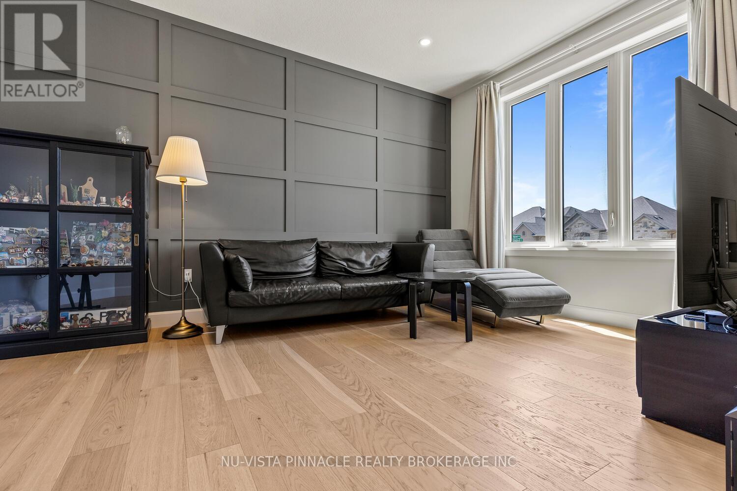 2138 Wallingford Avenue, London North, Ontario  N6G 0E6 - Photo 9 - X12922628