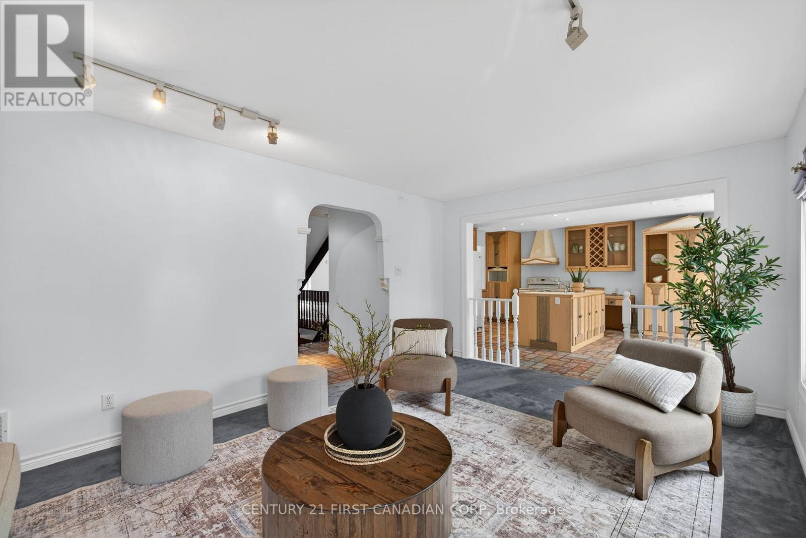 8 Claire Court, Strathroy-Caradoc, Ontario  N7G 4C8 - Photo 18 - X12922668