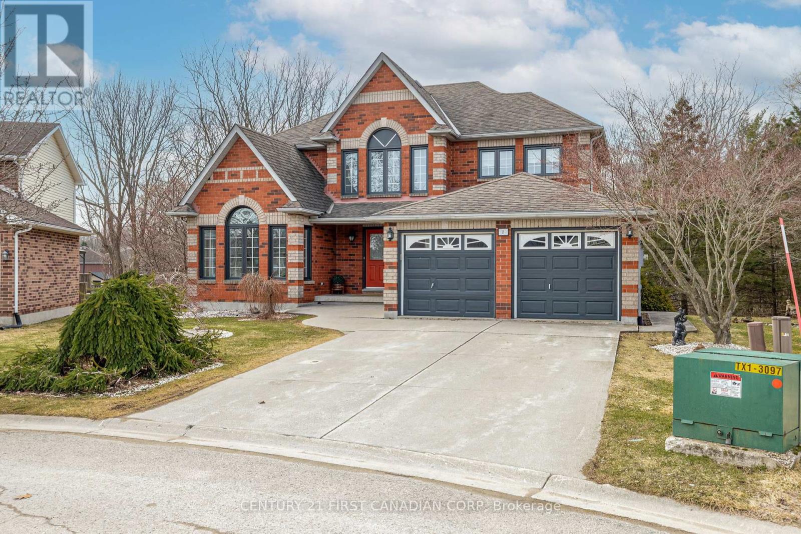 8 Claire Court, Strathroy-Caradoc, Ontario  N7G 4C8 - Photo 2 - X12922668