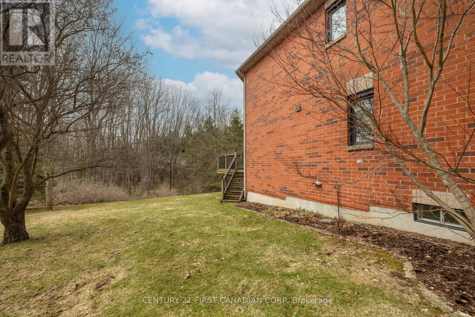 8 Claire Court, Strathroy-Caradoc, Ontario  N7G 4C8 - Photo 49 - X12922668
