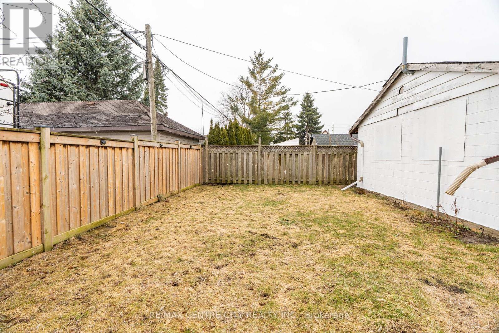 139 Mamelon Street, London East, Ontario  N5Z 1Y2 - Photo 38 - X12922686