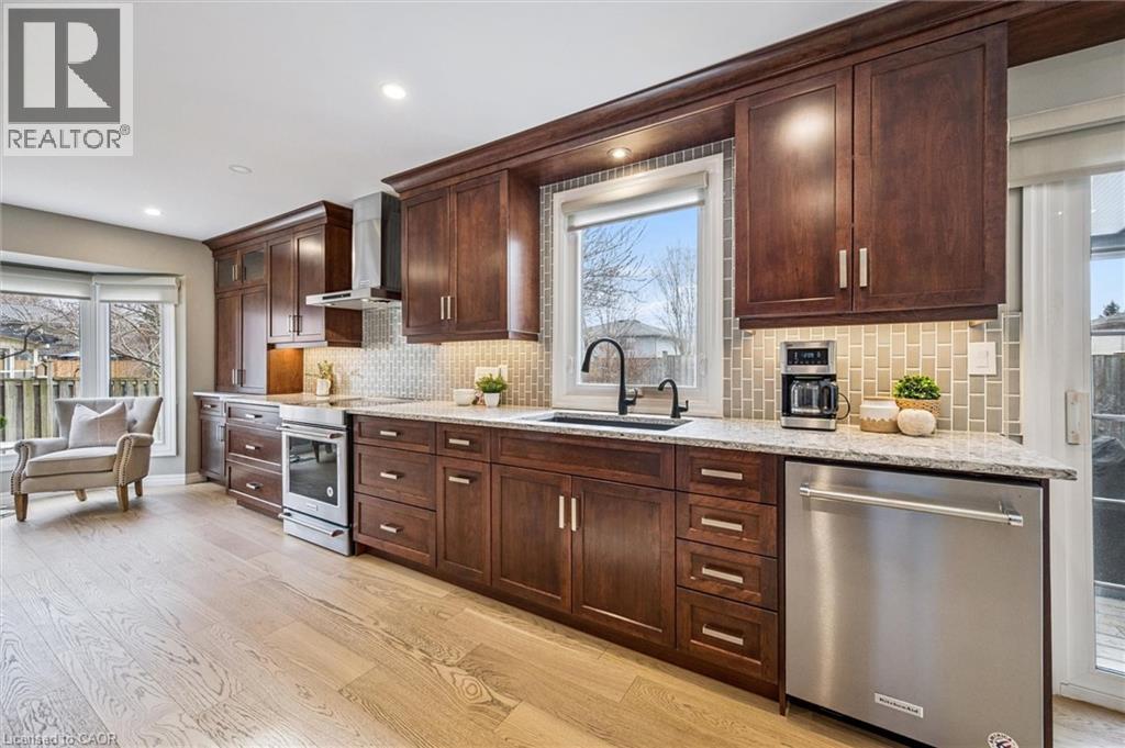 161 Ambleside Court, Waterloo, Ontario  N2K 3E3 - Photo 10 - 40812161