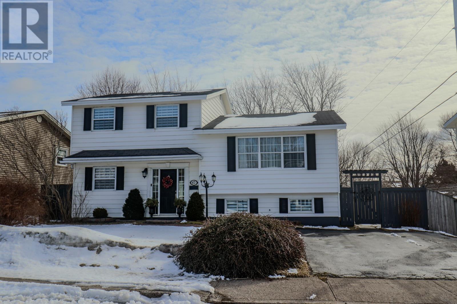 87 Stirling Crescent, St. John's, Newfoundland & Labrador