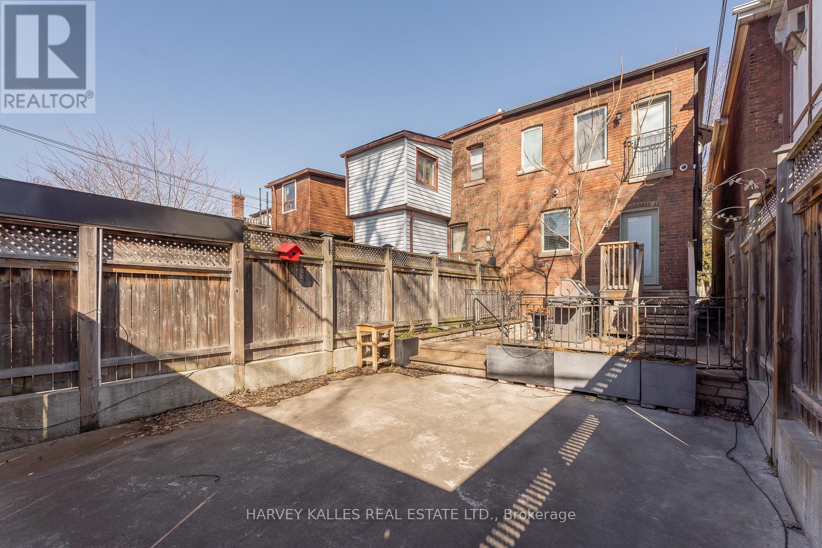 1107 Gerrard Street E, Toronto, Ontario  M4M 1Z9 - Photo 40 - E12922682